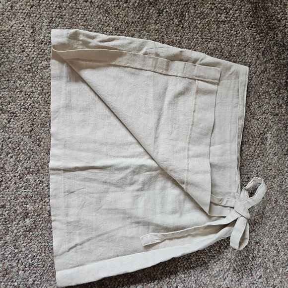 Linen Wrap-around (Lined) Creme Mini Skirt - Forever 21 Contemporary - Medium - Picture 8 of 10